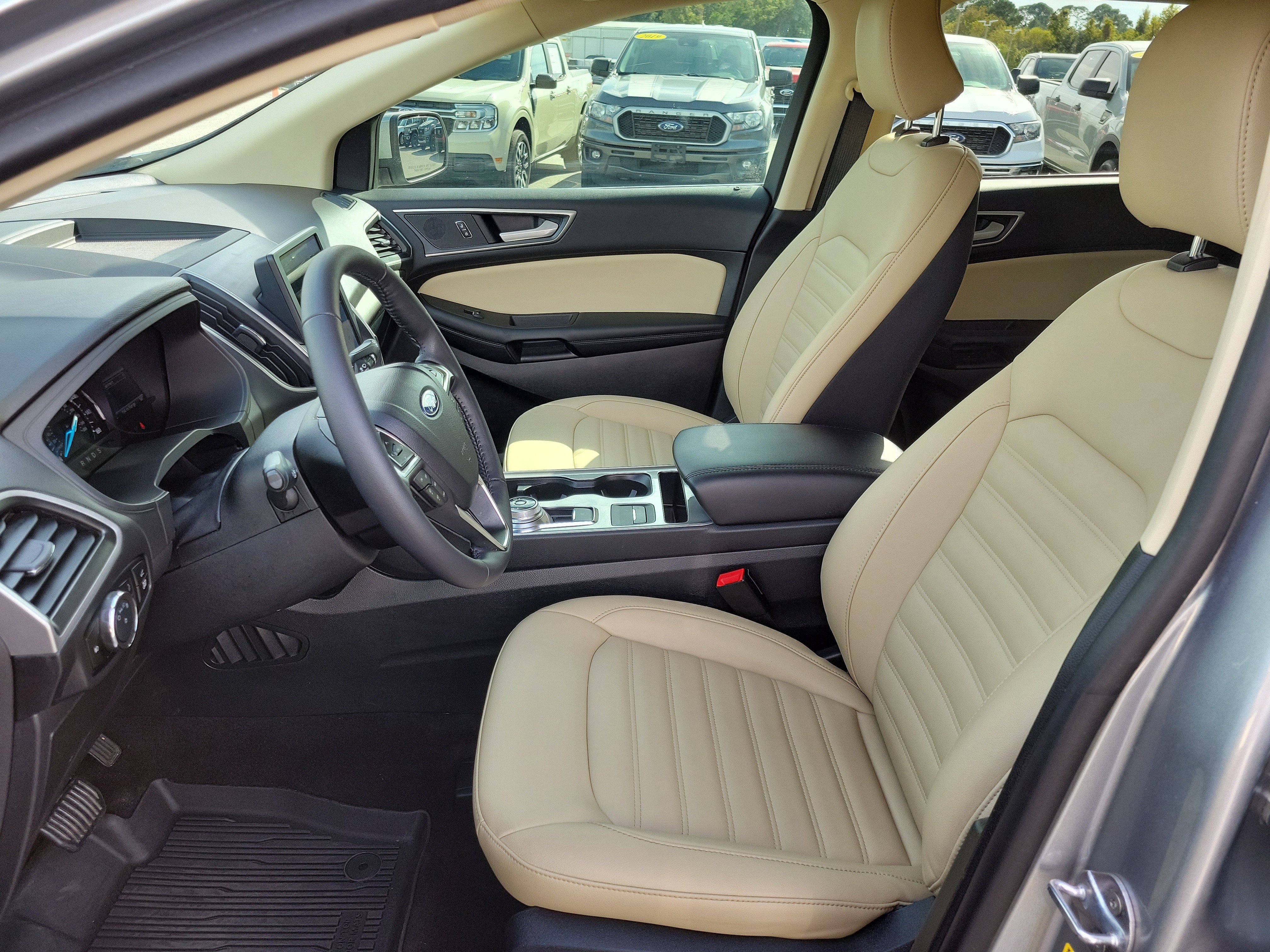 Certified 2024 Ford Edge SEL w/ Convenience Package image 8