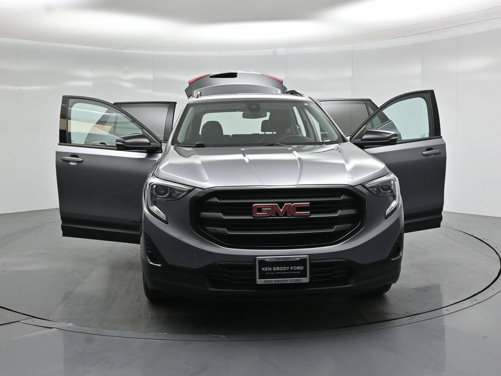 Used 2020 GMC Terrain SLT w/ Preferred Package FWD image 32