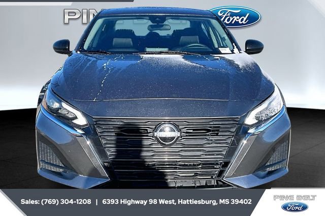Used 2024 Nissan Altima 2.5 SV image 6