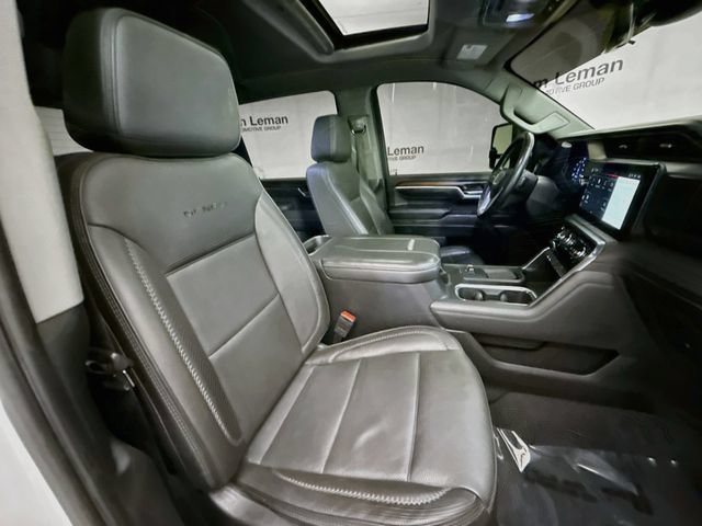 Used 2024 GMC Sierra 3500 Denali w/ Technology Package AWD/4WD image 30