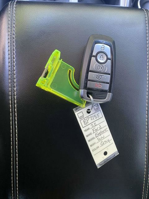 Certified 2022 Ford Explorer XLT w/ Equipment Group 202A AWD/4WD image 33