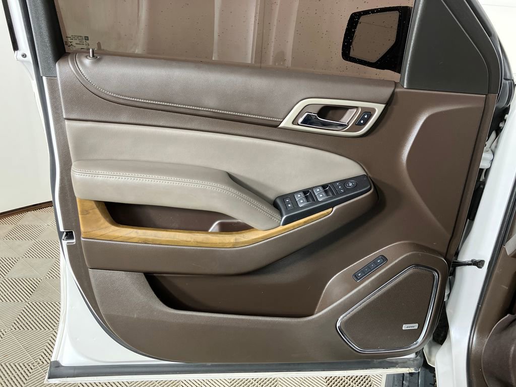 Used 2020 GMC Yukon Denali w/ Denali Premium Package image 24