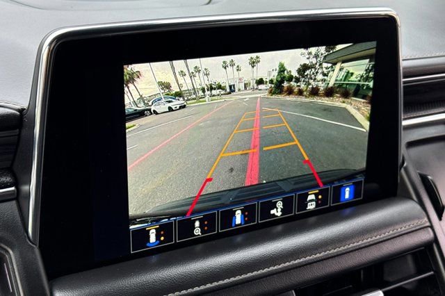 Used 2022 GMC Yukon SLT w/ SLT Luxury Package image 22