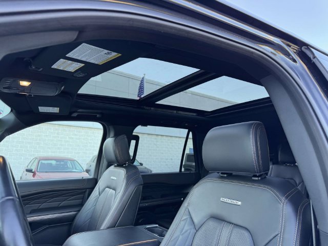 Certified 2023 Ford Expedition Platinum AWD/4WD image 30