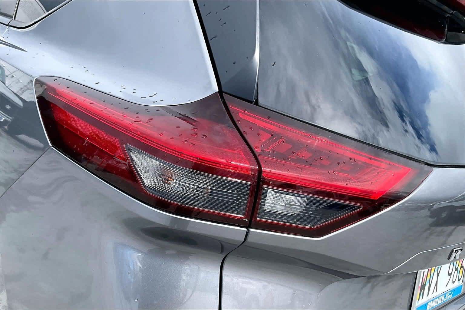 Used 2023 Nissan Rogue S FWD image 32