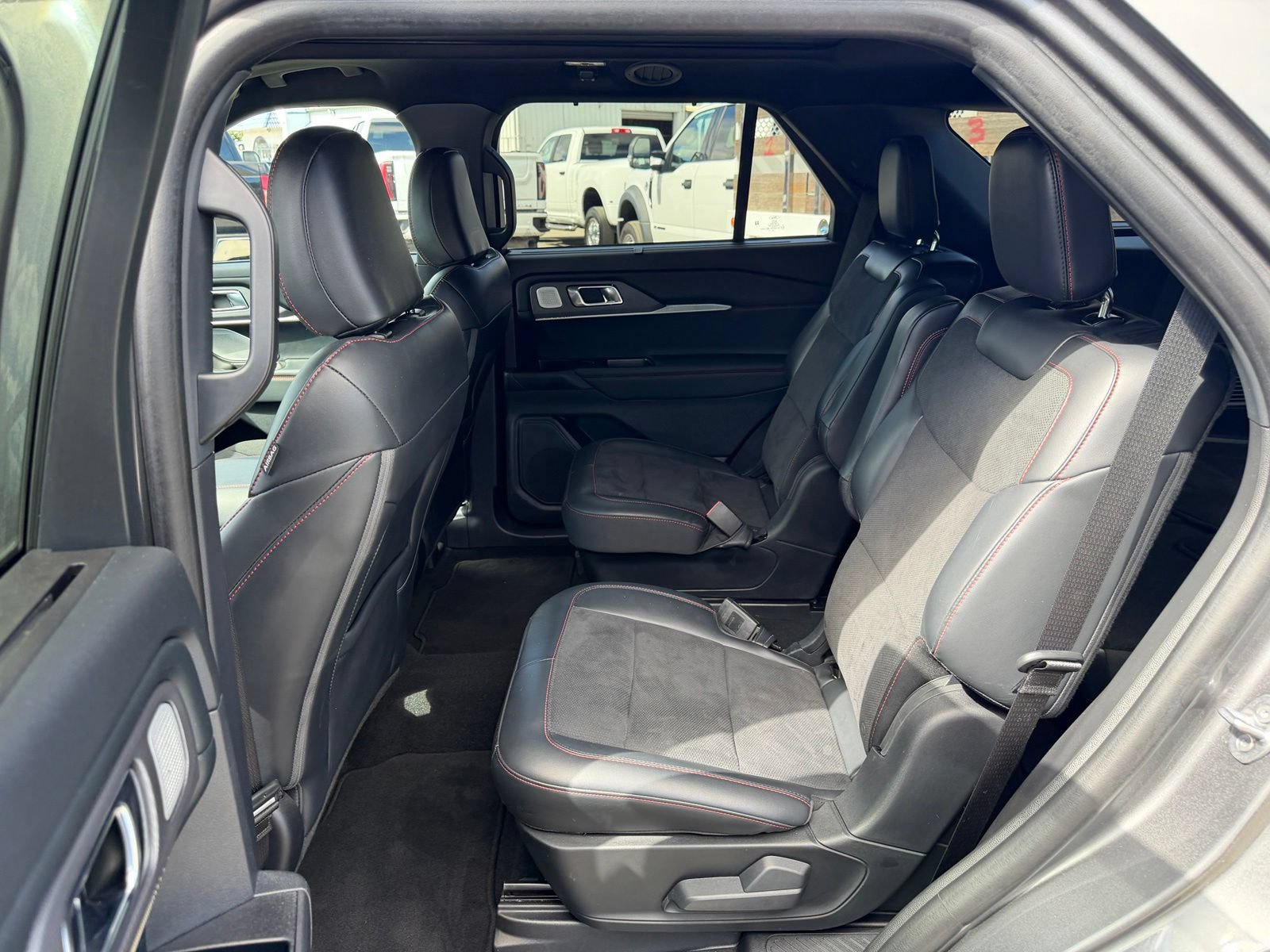 Certified 2025 Ford Explorer ST AWD/4WD image 12