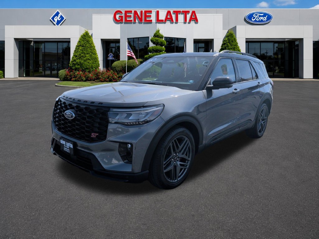 Certified 2025 Ford Explorer ST AWD/4WD image 3