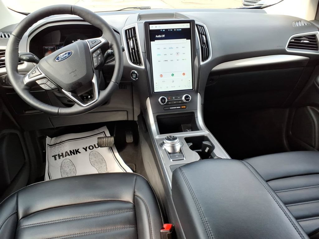 Certified 2024 Ford Edge SEL w/ Convenience Package AWD/4WD image 11