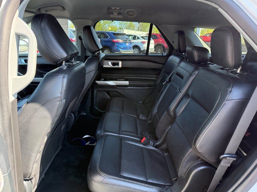 Certified 2023 Ford Explorer Limited AWD/4WD image 19