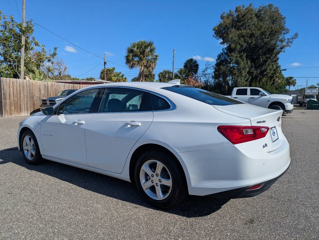 Used 2024 Chevrolet Malibu LT image 4