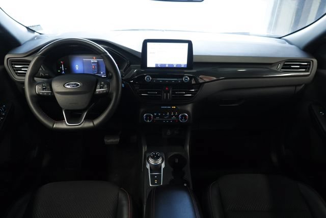 Certified 2025 Ford Escape ST-Line Select AWD/4WD image 25