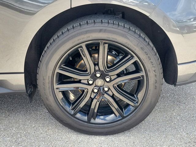 Certified 2020 Ford Edge ST-Line image 10