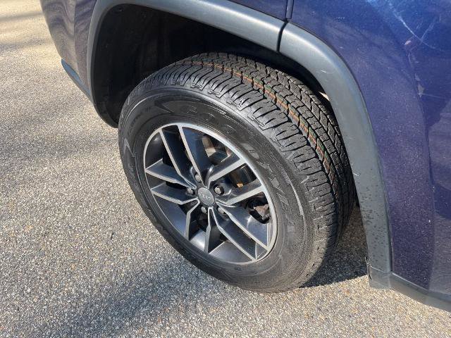 Used 2018 Jeep Grand Cherokee Limited AWD/4WD image 5