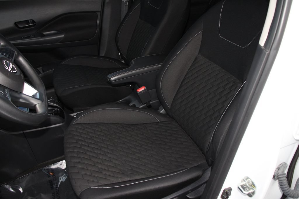 Used 2022 Nissan Kicks S FWD image 23
