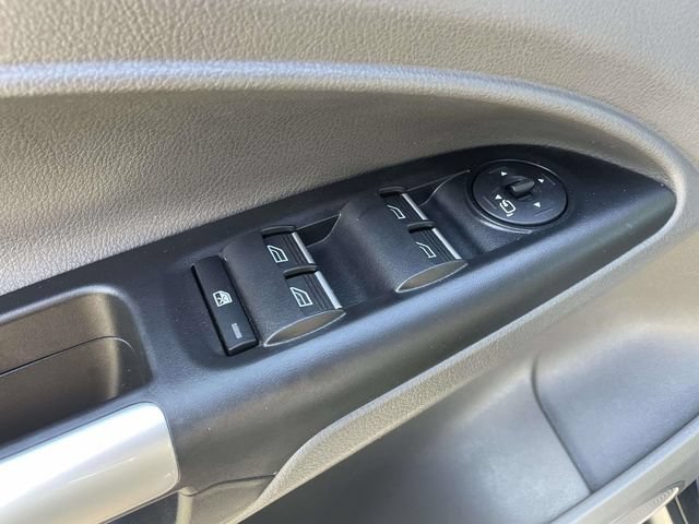 Certified 2021 Ford Transit Connect XLT FWD image 19