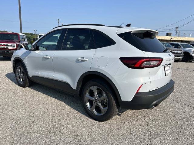 Certified 2025 Ford Escape ST-Line AWD/4WD image 6