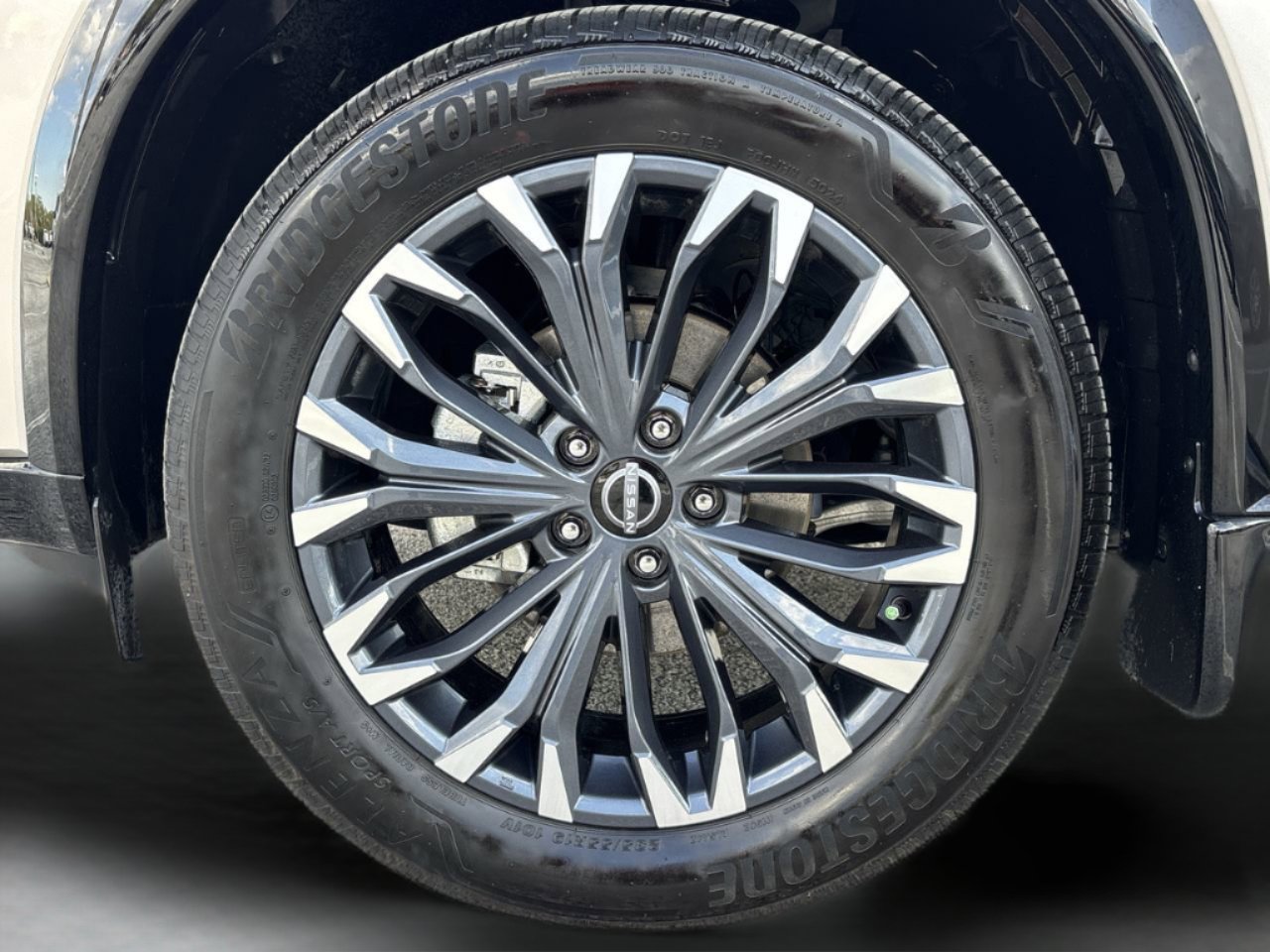 Used 2025 Nissan Rogue Platinum w/ Platinum Premium Package image 33