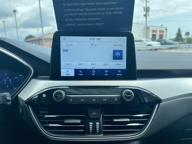 Certified 2020 Ford Escape SE Sport AWD/4WD image 17