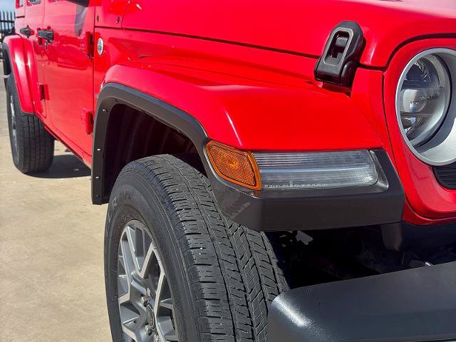 Used 2024 Jeep Wrangler Unlimited Sahara AWD/4WD image 4