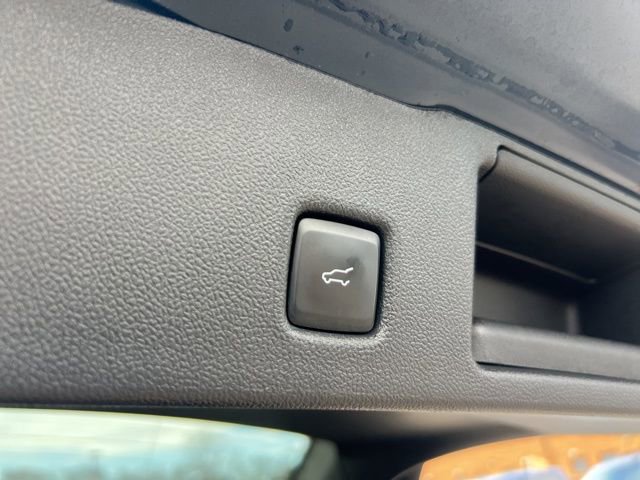 Certified 2020 Ford Escape SEL image 25