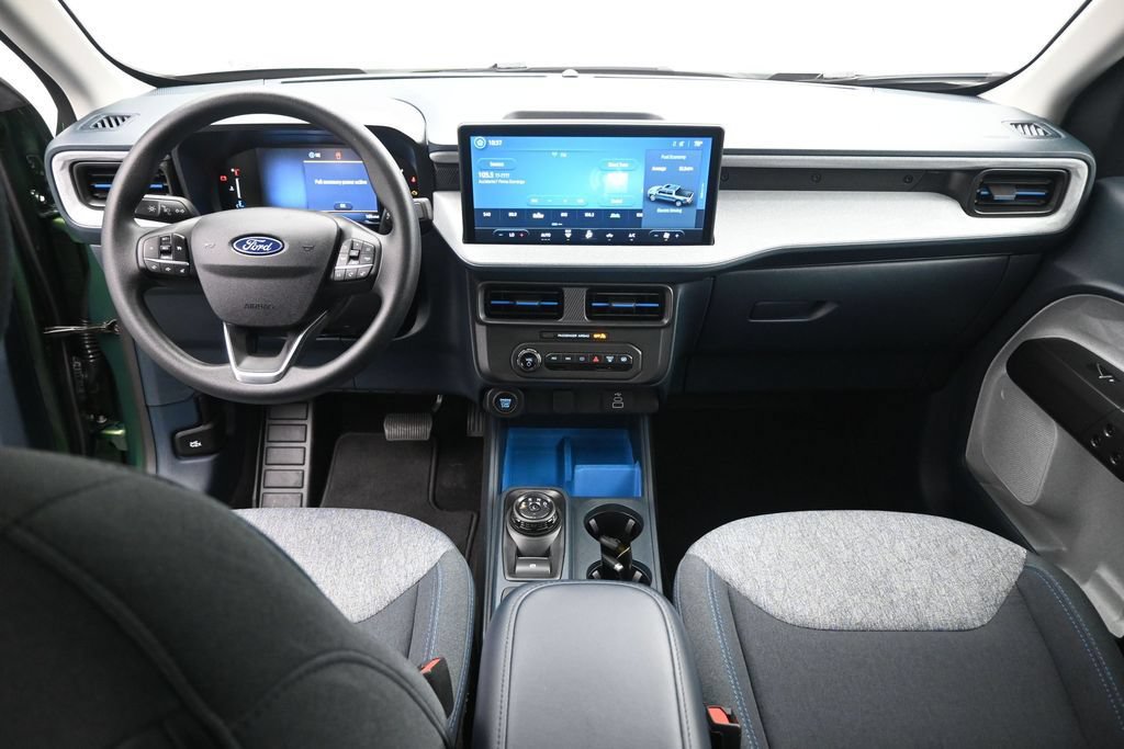 Certified 2025 Ford Maverick XLT FWD image 21