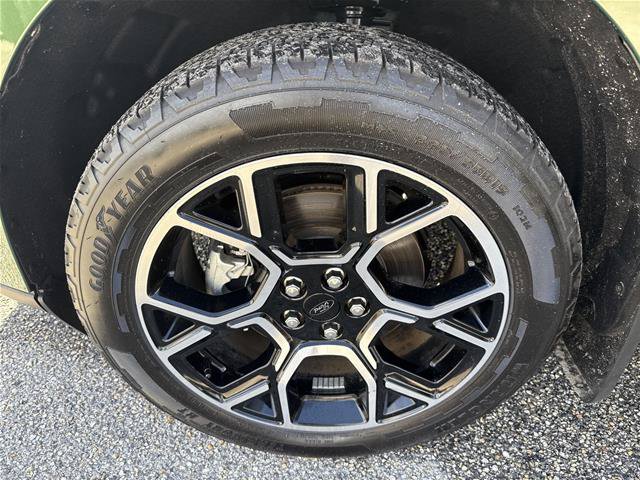 Certified 2025 Ford Maverick Lariat w/ 4K Tow Package AWD/4WD image 33