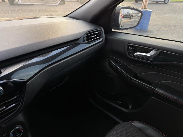 Certified 2024 Ford Escape ST-Line image 29