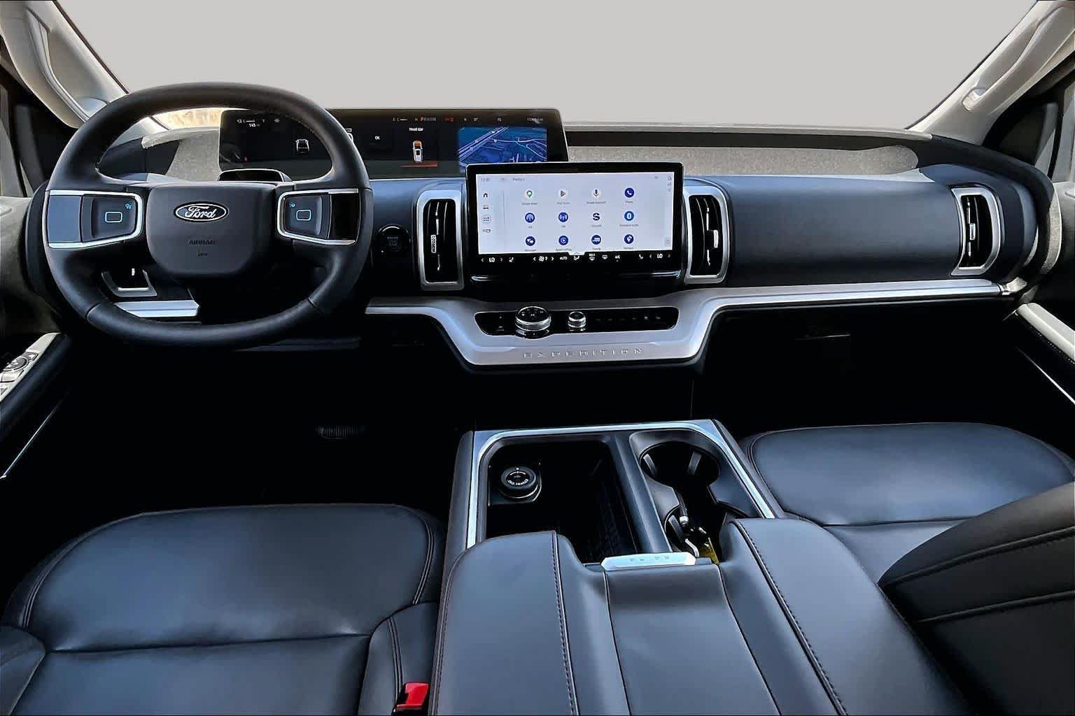 Certified 2025 Ford Expedition Active AWD/4WD image 16