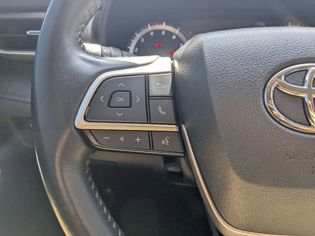 Used 2023 Toyota Highlander LE image 12