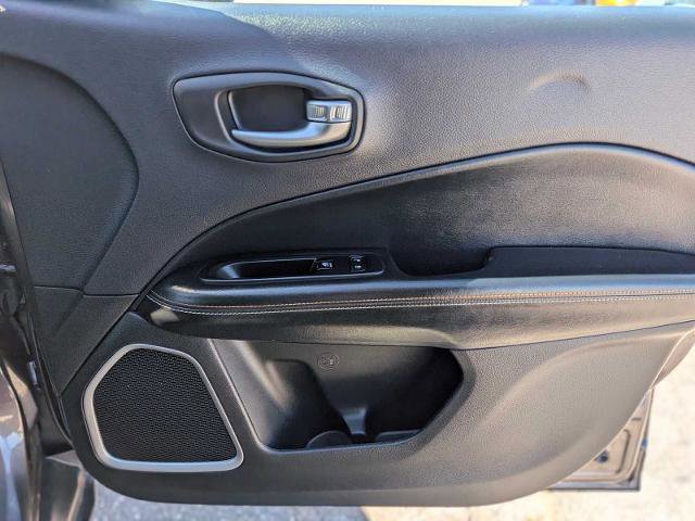 Used 2018 Jeep Compass Latitude w/ Popular Equipment Group AWD/4WD image 20