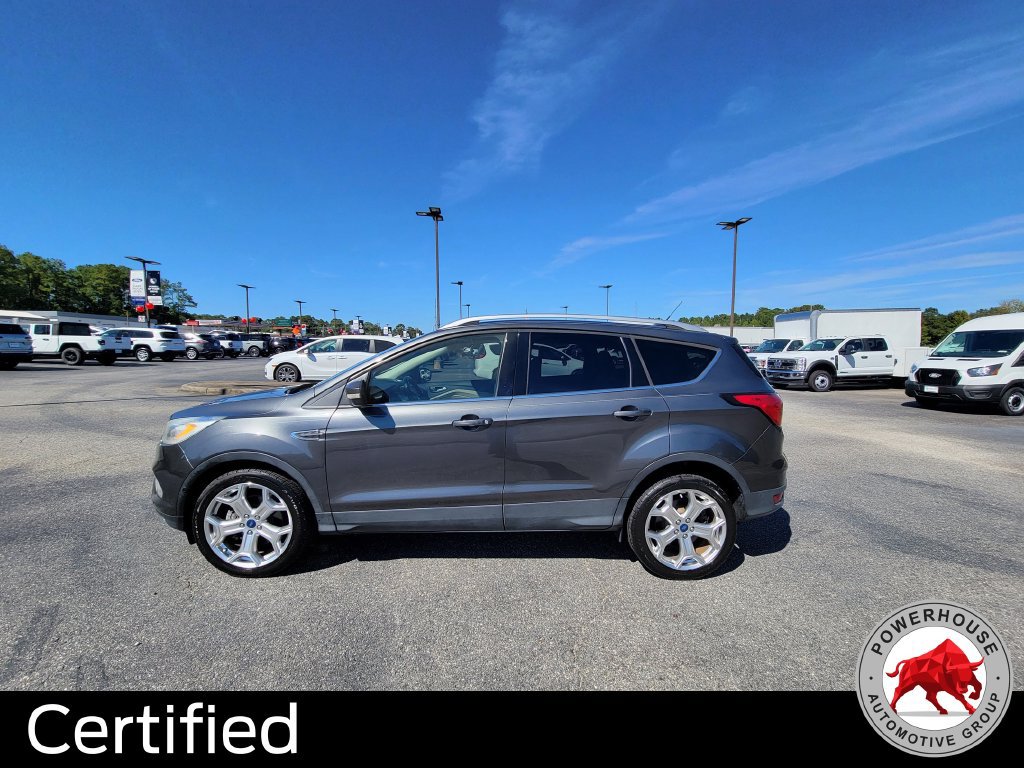 Certified 2019 Ford Escape Titanium FWD image 3