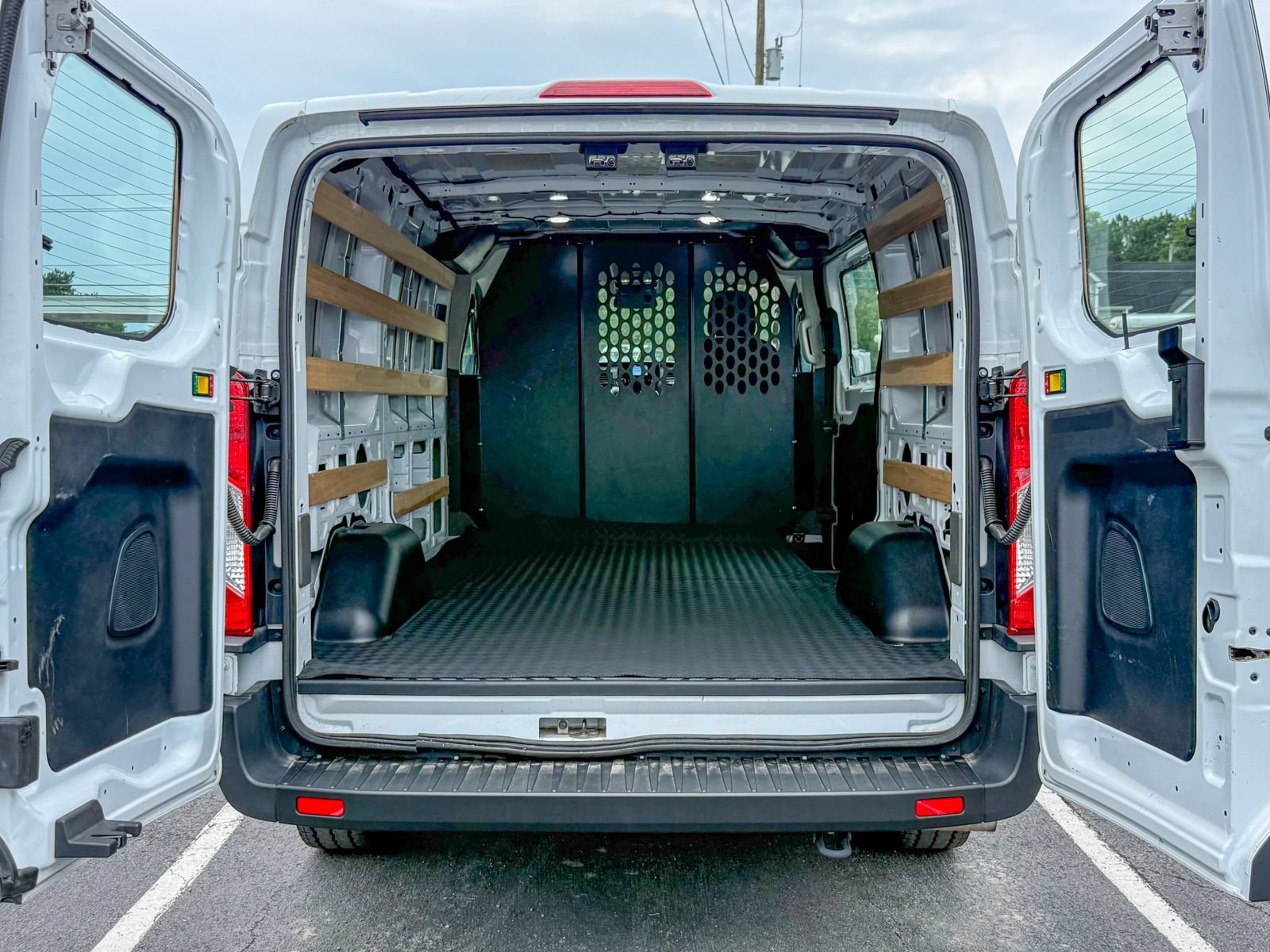 Certified 2025 Ford Transit 250 Low Roof w/ Exterior Upgrade Package RWD image 12