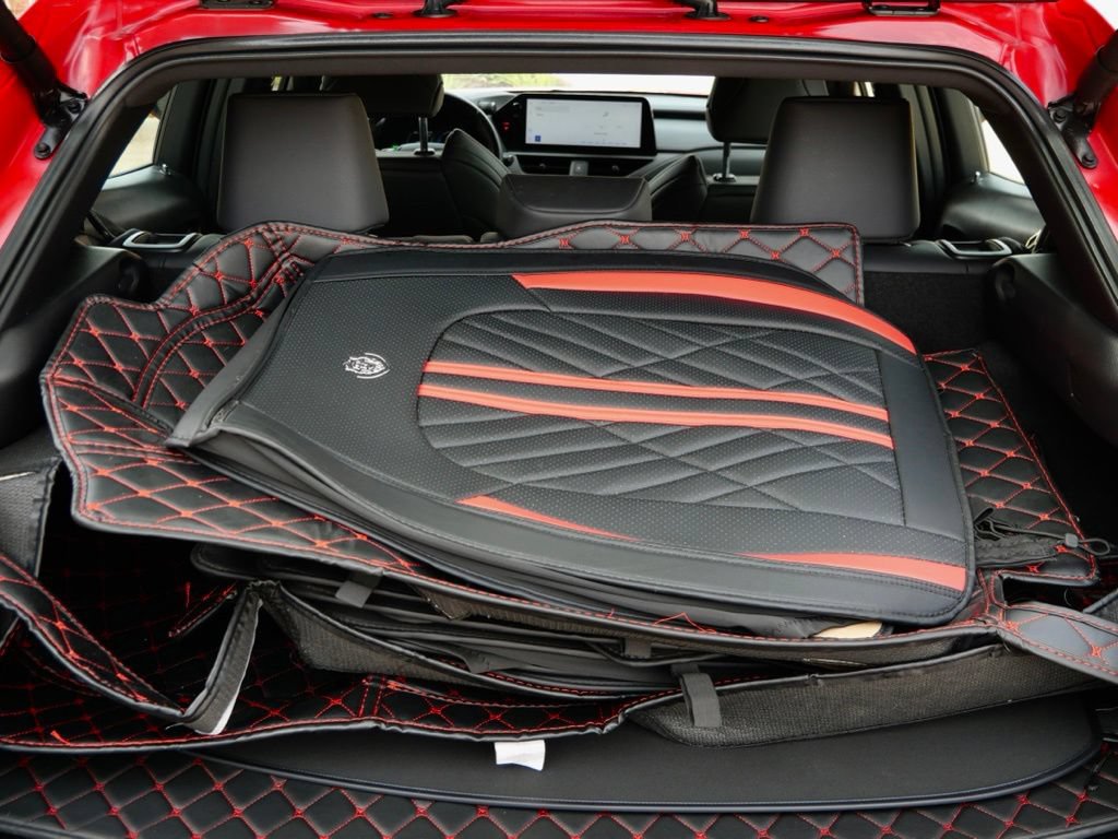 Used 2023 Lexus UX 250h F Sport FWD image 22
