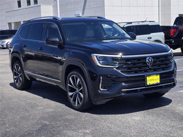 Used 2024 Volkswagen Atlas SEL Premium R-Line AWD/4WD image 3