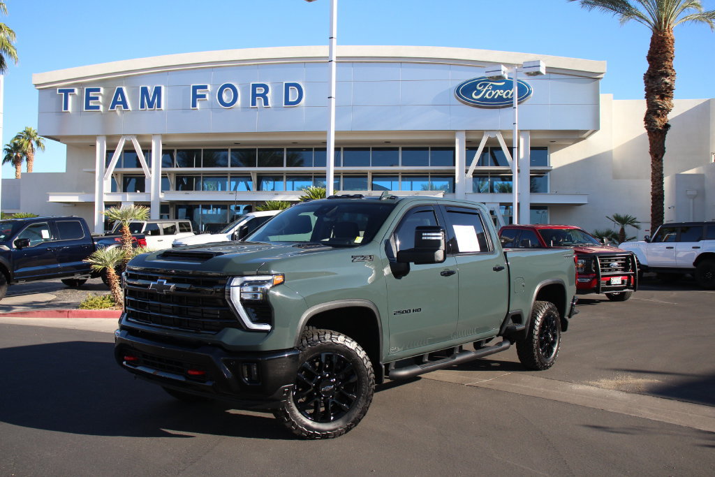 Used 2026 Chevrolet Silverado 2500 LTZ w/ Trail Boss Package AWD/4WD image 2