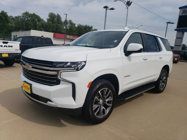 Used 2022 Chevrolet Tahoe LT w/ Luxury Package AWD/4WD image 3