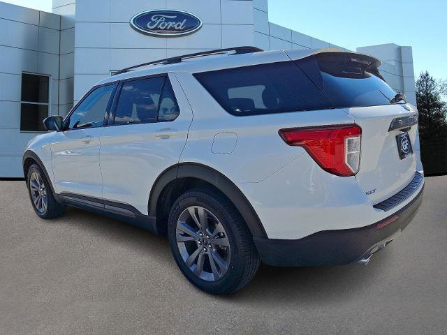 Certified 2022 Ford Explorer XLT w/ Equipment Group 202A image 2