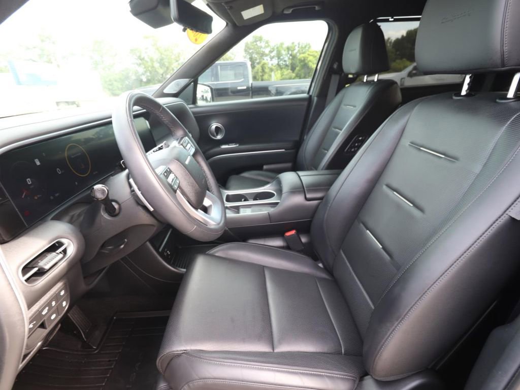 Used 2026 Hyundai Palisade Calligraphy AWD/4WD image 2
