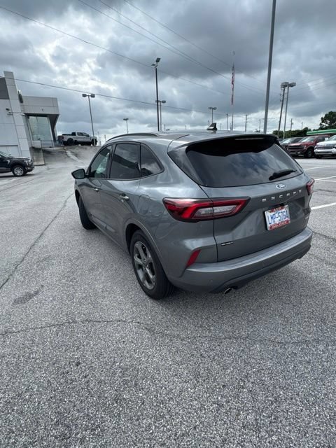 Certified 2024 Ford Escape ST-Line w/ Tech Pack #1 AWD/4WD image 13