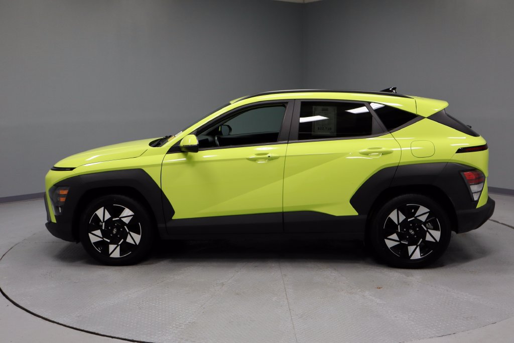 Used 2024 Hyundai Kona SEL FWD image 7