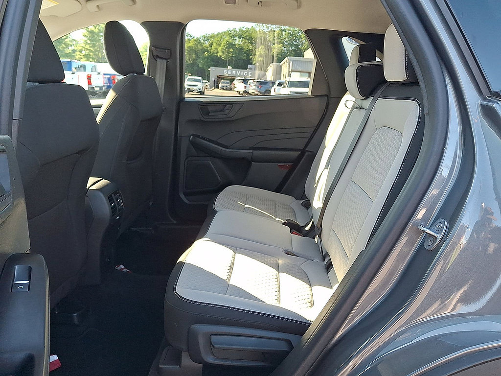 Certified 2023 Ford Escape Active AWD/4WD image 26