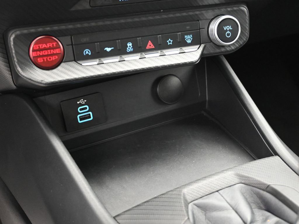 Certified 2025 Ford Mustang Premium image 18