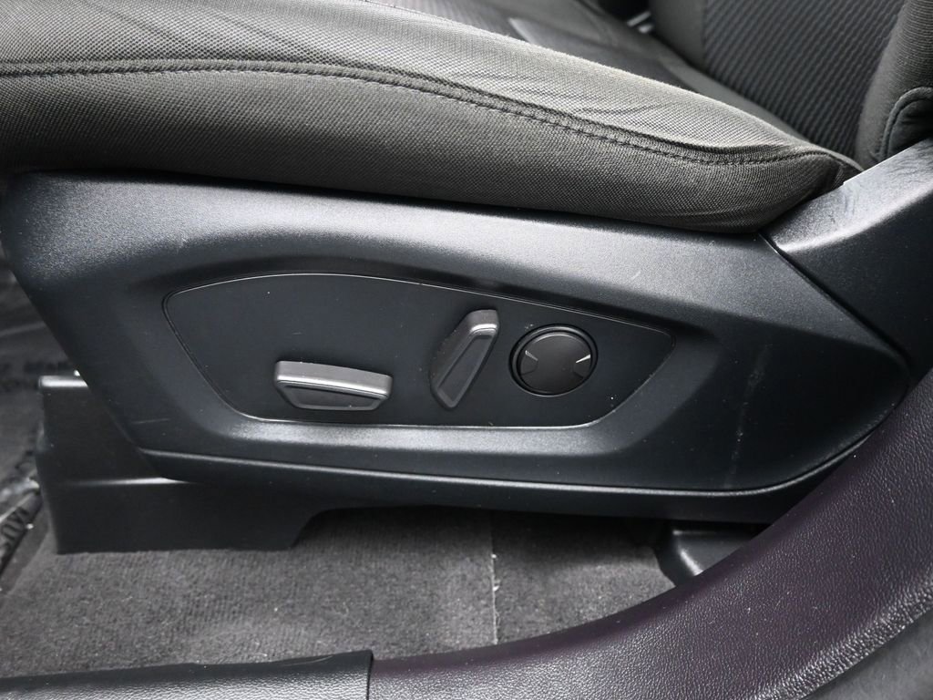 Certified 2022 Ford Explorer XLT image 11