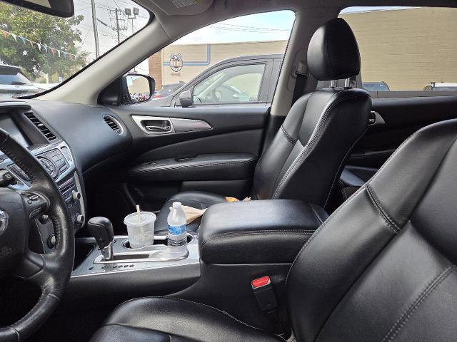 Used 2020 Nissan Pathfinder SL FWD image 12