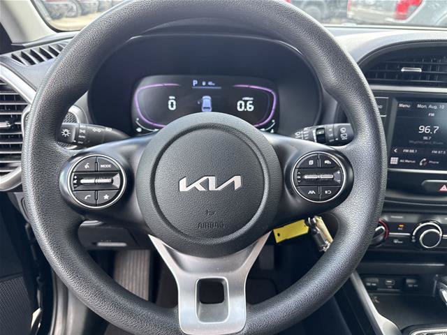 Used 2024 Kia Soul LX w/ Option Group 015 FWD image 10