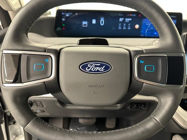 Certified 2025 Ford Expedition Active image 31