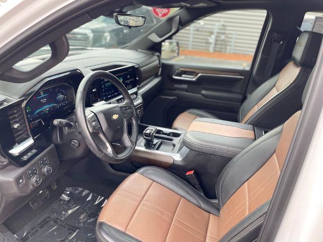 Used 2024 Chevrolet Silverado 1500 High Country w/ Technology Package AWD/4WD image 13