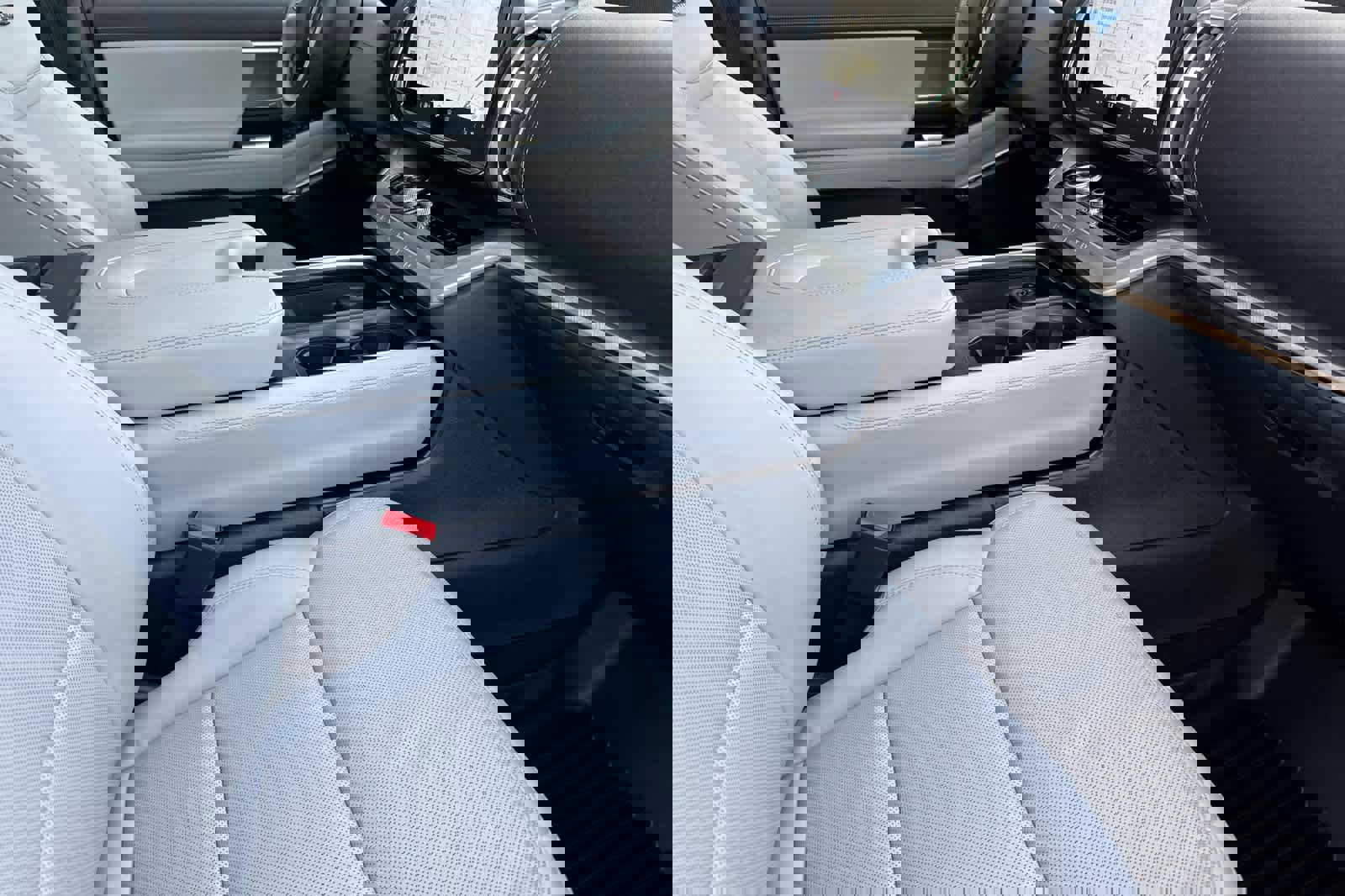 Certified 2025 Ford Expedition Platinum image 17