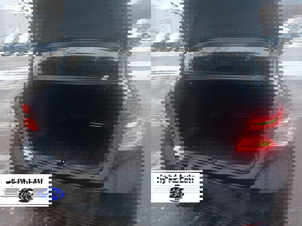 Used 2018 Toyota Camry XSE image 12