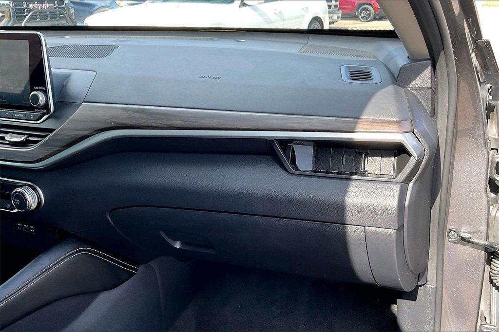 Used 2023 Nissan Altima 2.5 SV image 23